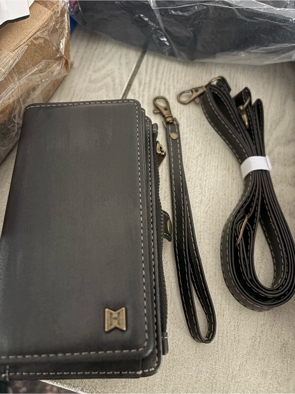 QIXIU Samsung Galaxy S25 Wallet Phone Case Crossbody Wrist Strap Black NEW